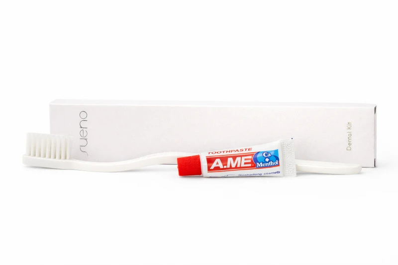 sueno-zestaw-dentystyczny-hotelowy-ame-100-szt